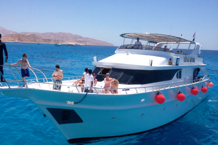 boat rentals sharm el sheikh south sinai governorate processed Индивидуальная Яхта из Шарм Эль Шейха